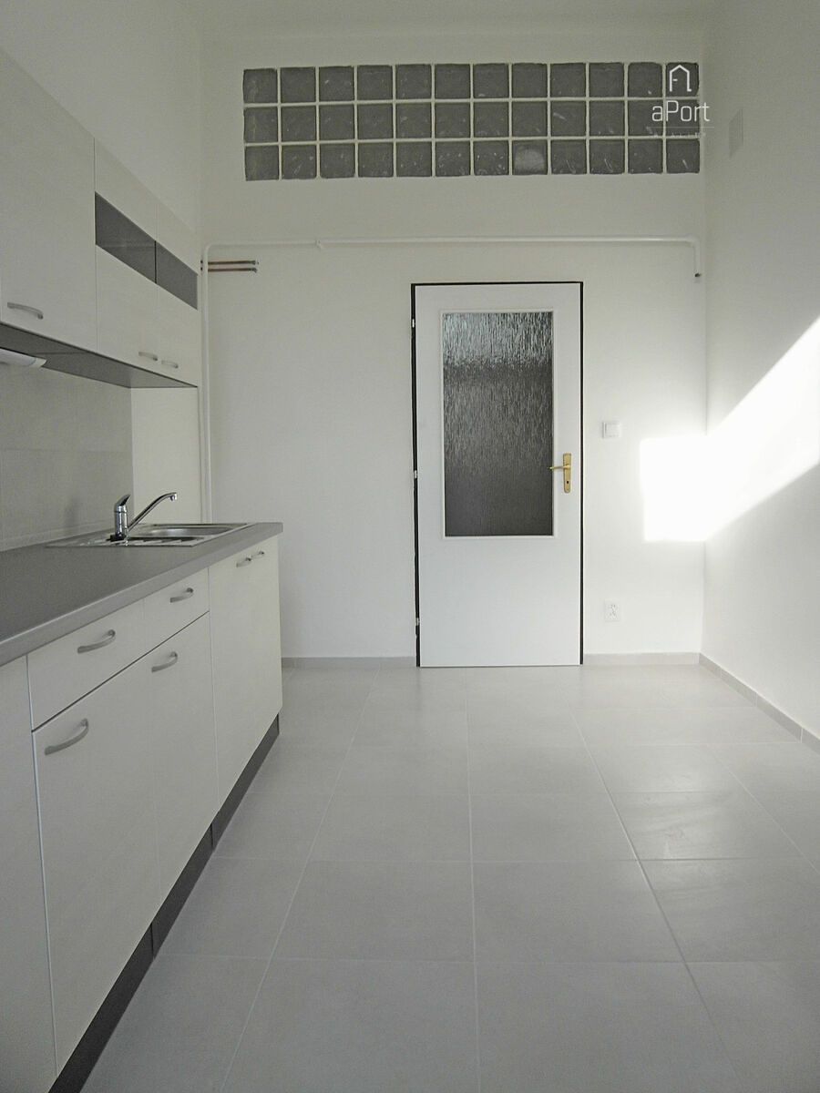 Pronájem bytu 2+kk 51 m² – fotografie 2