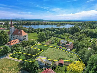 Prodej stavebního pozemku 2365 m²