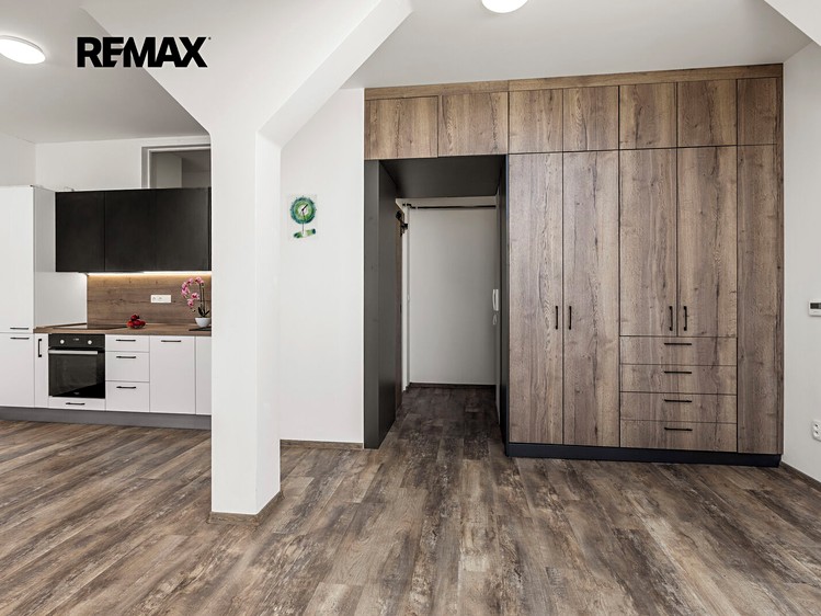 Квартира 1+kk на продаж, 43 м² (4 з 15)