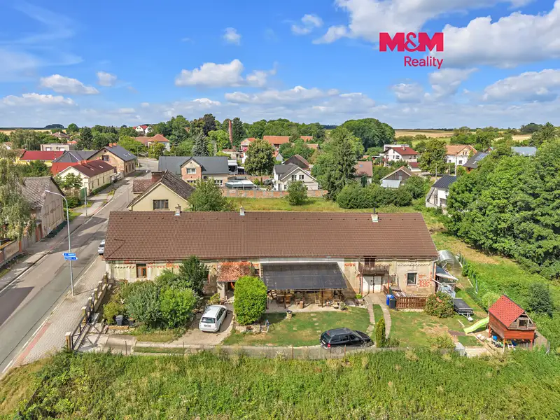 Prodej rodinného domu 156 m², pozemek 758 m², Stěžery – náhled fotky 1