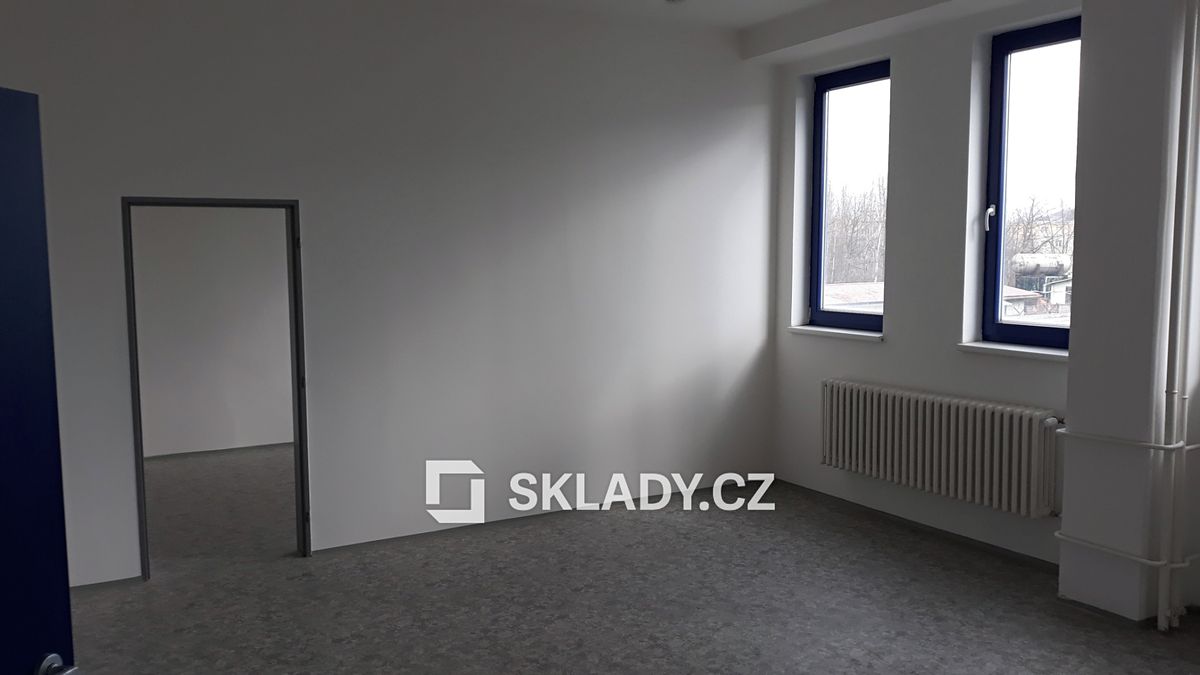 Pronájem kanceláře 42 m² – fotografie 2