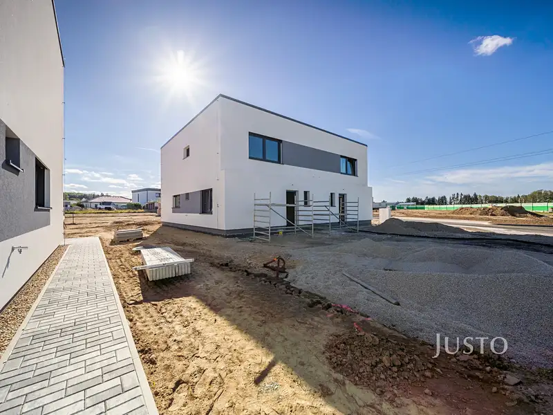 Prodej bytu 5+kk 123 m², Včelná – náhled fotky 1