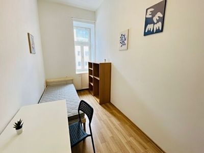 Pronájem bytu pokoje 12 m²