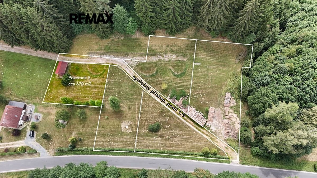 Prodej stavebního pozemku 670 m²