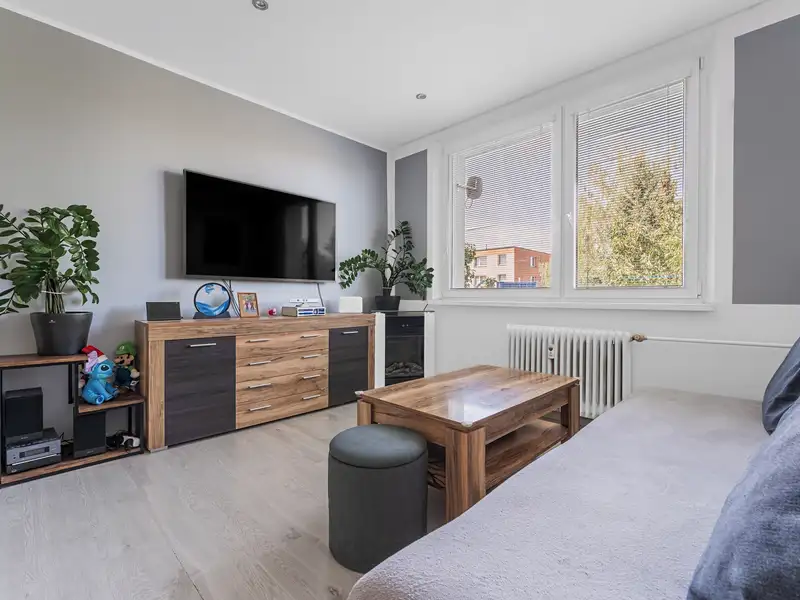 Prodej bytu 1+1 35 m², Zlín – náhled fotky 1