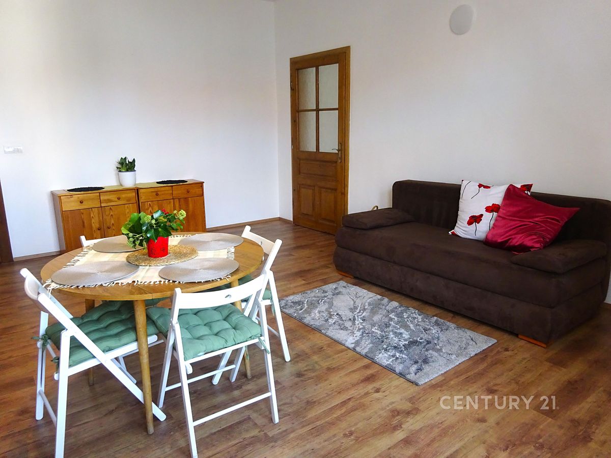 Pronájem bytu 2+kk 65 m²