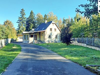 Prodej rodinného domu 500 m², pozemek 1839 m²