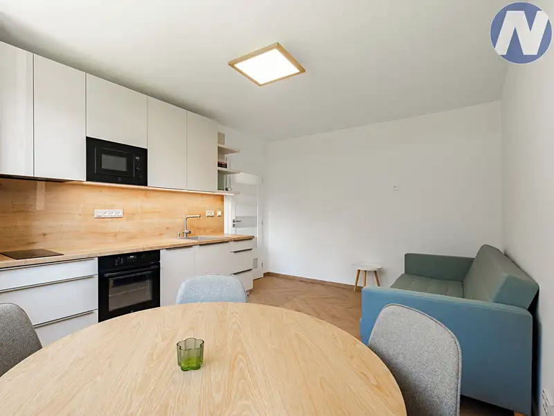 Prodej bytu 2+kk 34 m², Nová Pec – náhled fotky 1