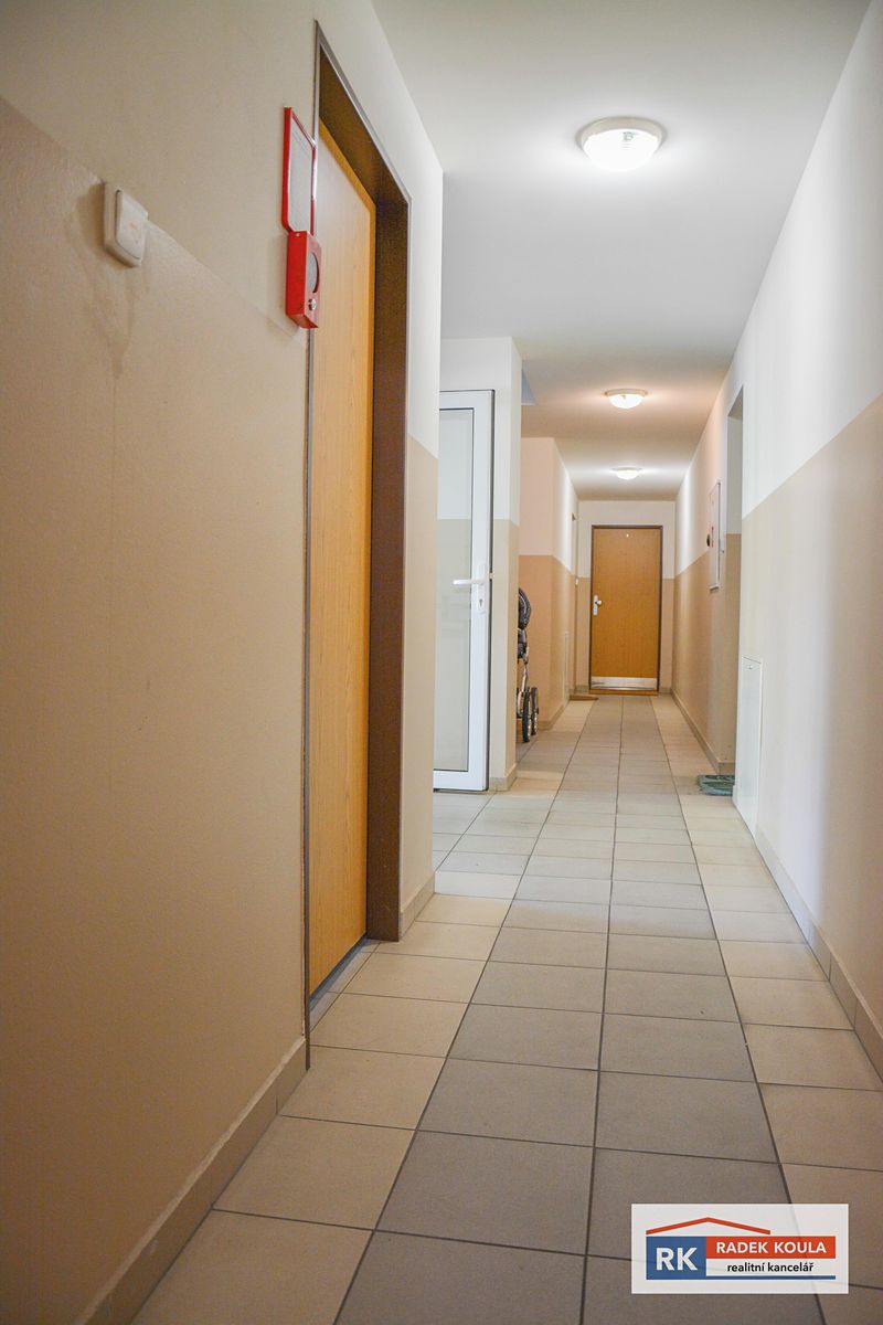 Pronájem bytu 2+kk 77 m² – fotografie 4