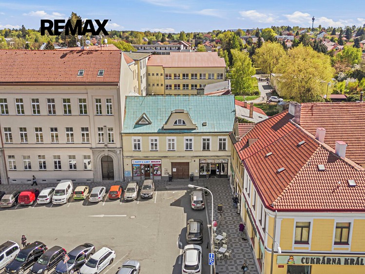 Будинок на продаж, 210 м² (4 з 33)