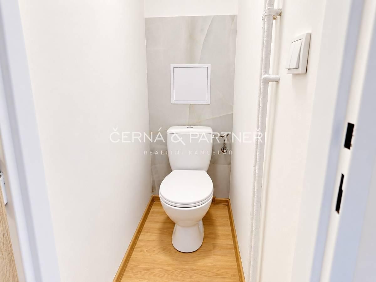 Pronájem bytu 2+1 60 m² – fotografie 4