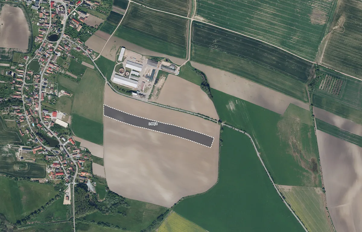 Prodej pole 30354 m²