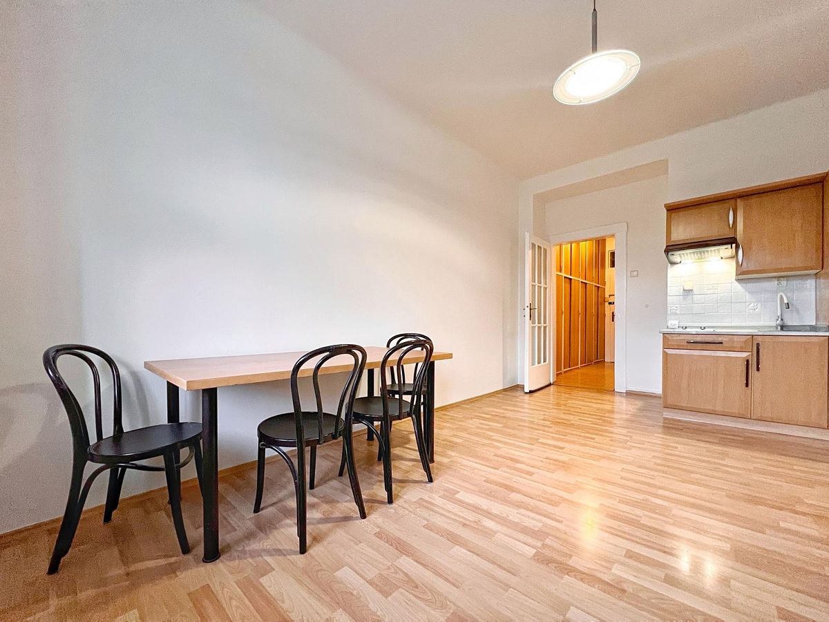 Pronájem bytu 2+kk 50 m² – fotografie 2