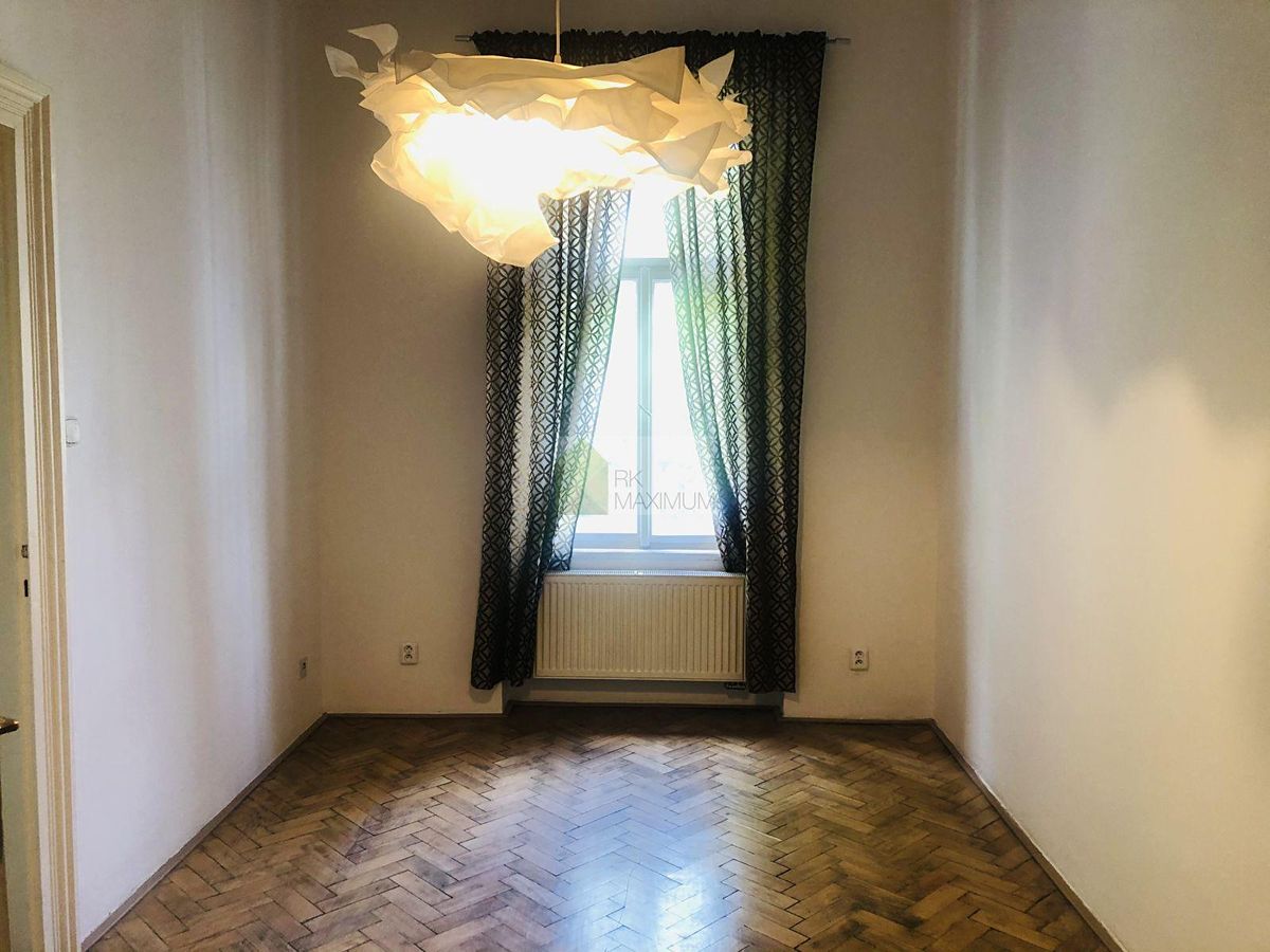 Pronájem bytu 1+1 53 m² – fotografie 3