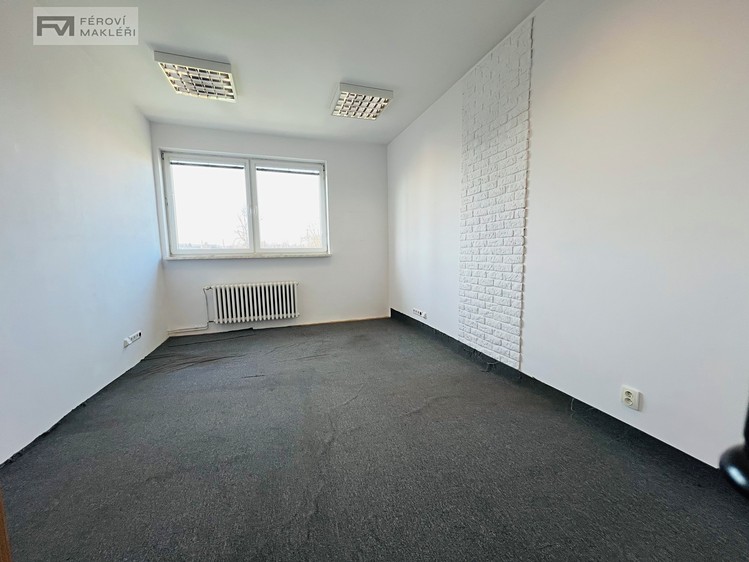 Комерційне приміщення в оренду, 1 053 м² (11 з 20)