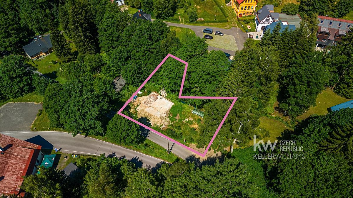 Prodej stavebního pozemku 782 m² – fotografie 2