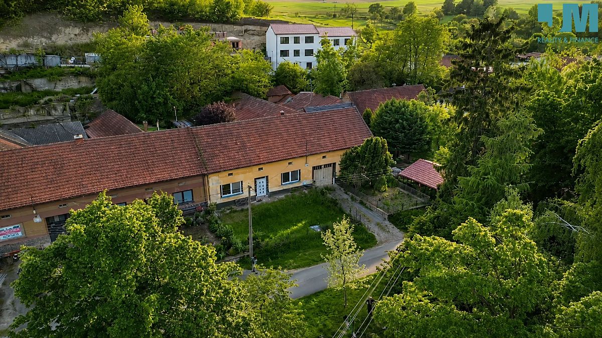 Prodej rodinného domu 148 m², pozemek 1183 m², Bošovice – fotka 1 z 3