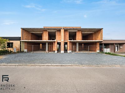 Prodej rodinného domu 235 m², pozemek 327 m²