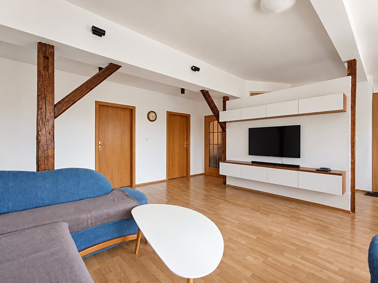 Wohnung 3+kk zur Miete, 95 m² (1 von 11)