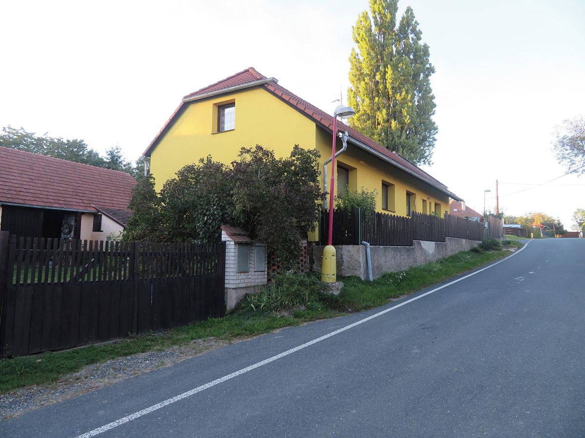 Prodej rodinného domu 90 m², pozemek 245 m²