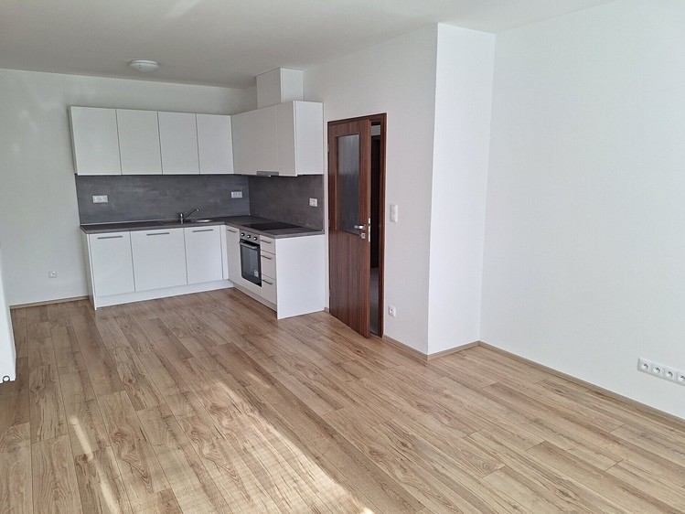 Wohnung 2+kk zur Miete, 56 m² (1 von 6)
