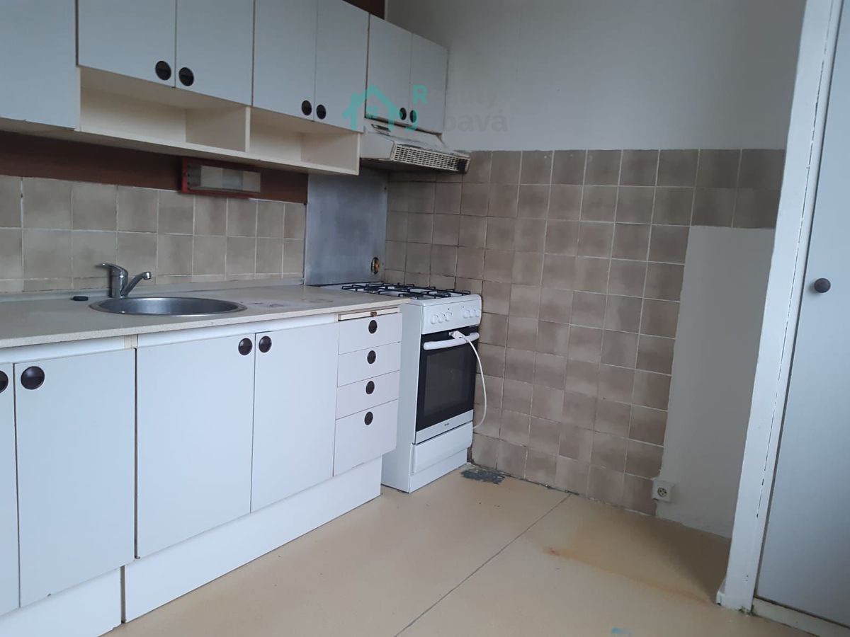 Pronájem bytu 3+1 75 m² – fotografie 2
