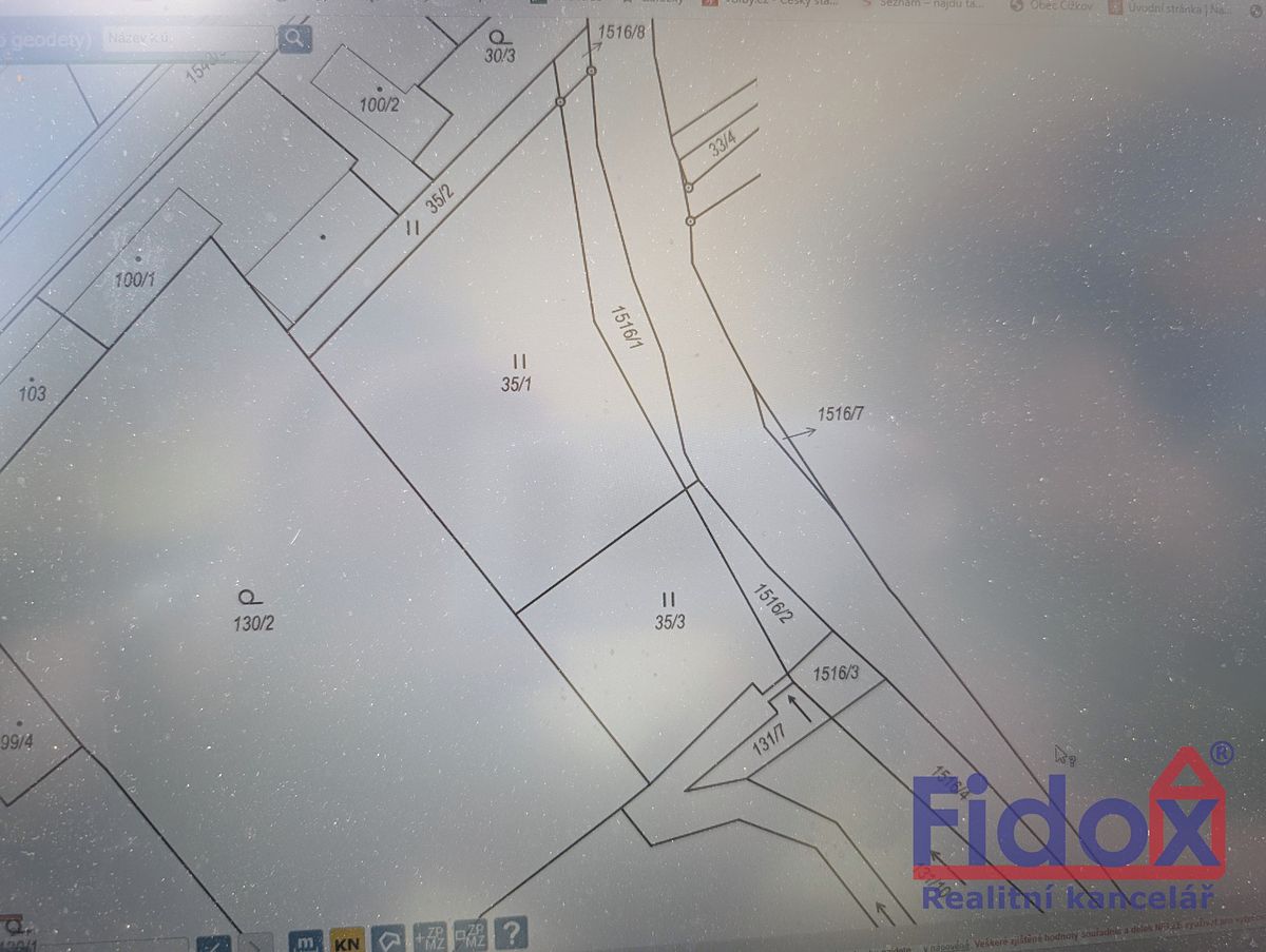 Prodej stavebního pozemku 1725 m² – fotografie 3