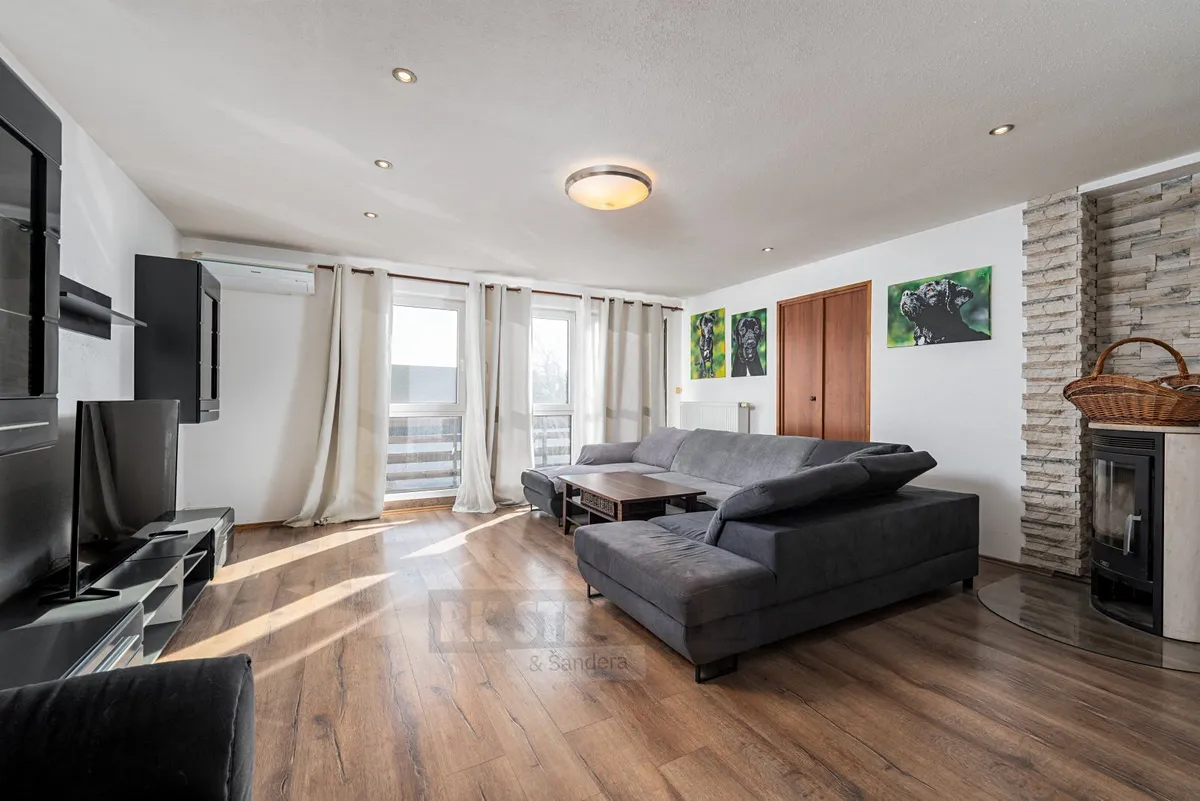Prodej rodinného domu 207 m², pozemek 617 m²