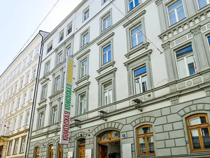 Pronájem kanceláře 79 m², Praha – náhled fotky 1