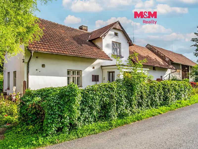Prodej rodinného domu 182 m², pozemek 3085 m², Skryje – náhled fotky 1
