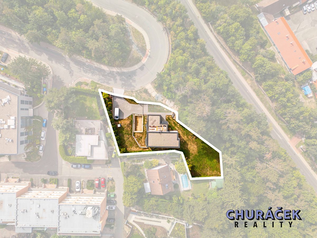 Prodej stavebního pozemku 1300 m² – fotografie 3