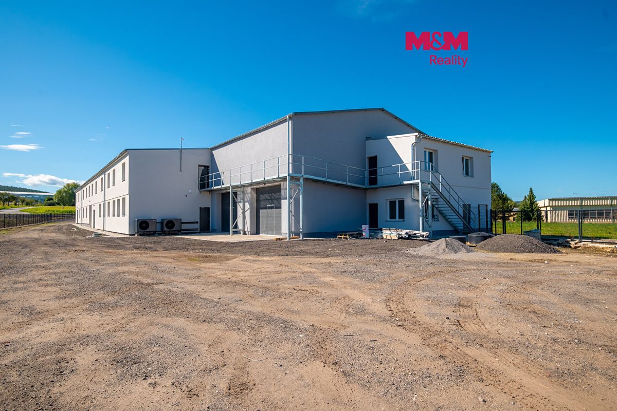 Pronájem skladového prostoru 575 m²