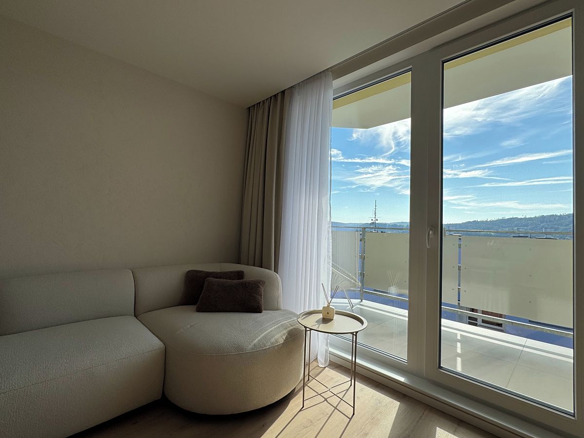 Pronájem bytu 2+kk 38 m² – fotografie 4