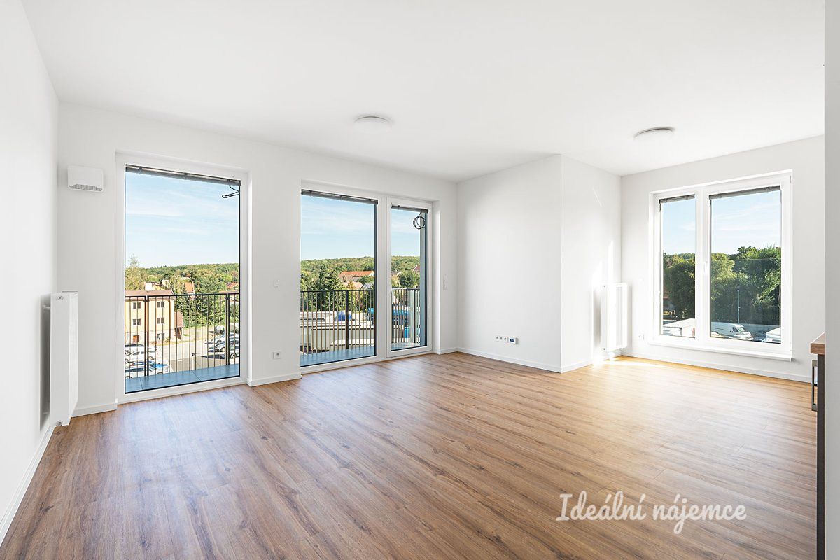 Pronájem bytu 3+kk 73 m² – fotografie 4
