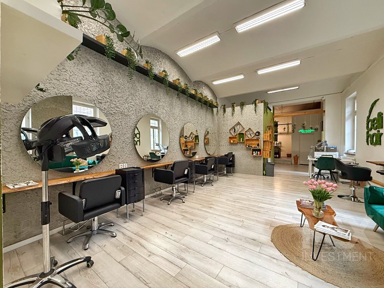 Pronájem komerčního prostoru, 89 m² (1 z 20)