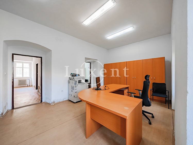 Комерційне приміщення на продаж, 3 000 м² (11 з 34)
