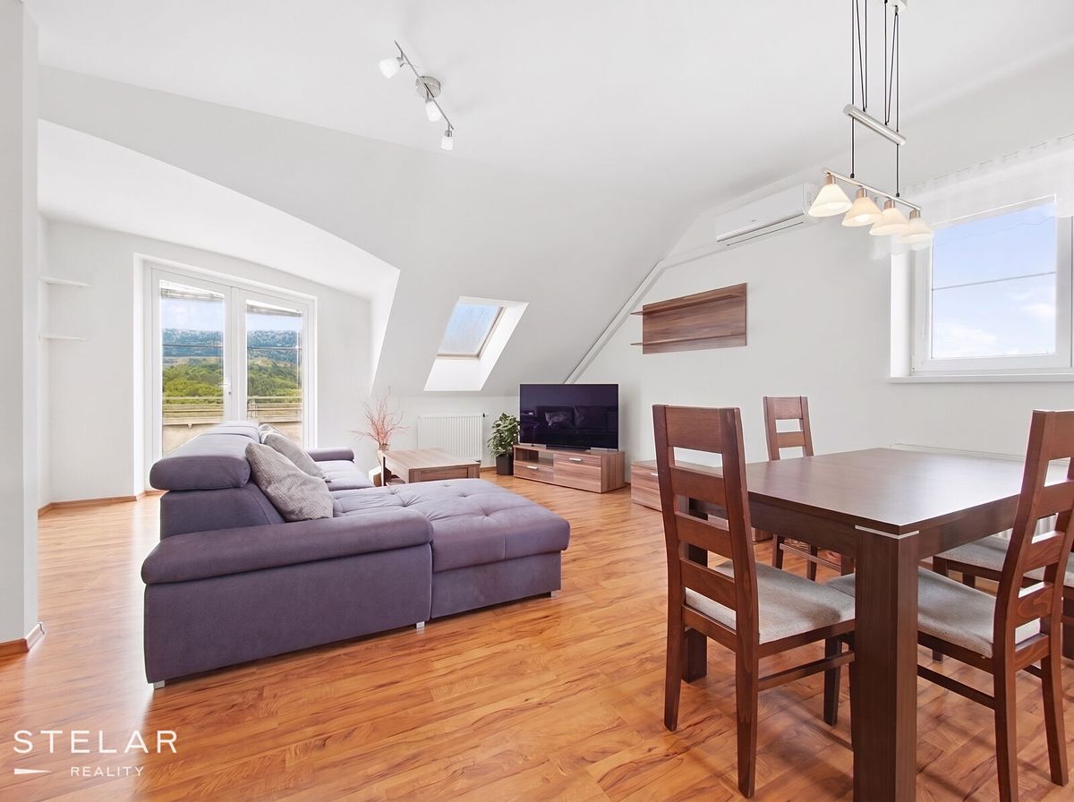 Pronájem bytu 3+kk 101 m² – fotografie 2