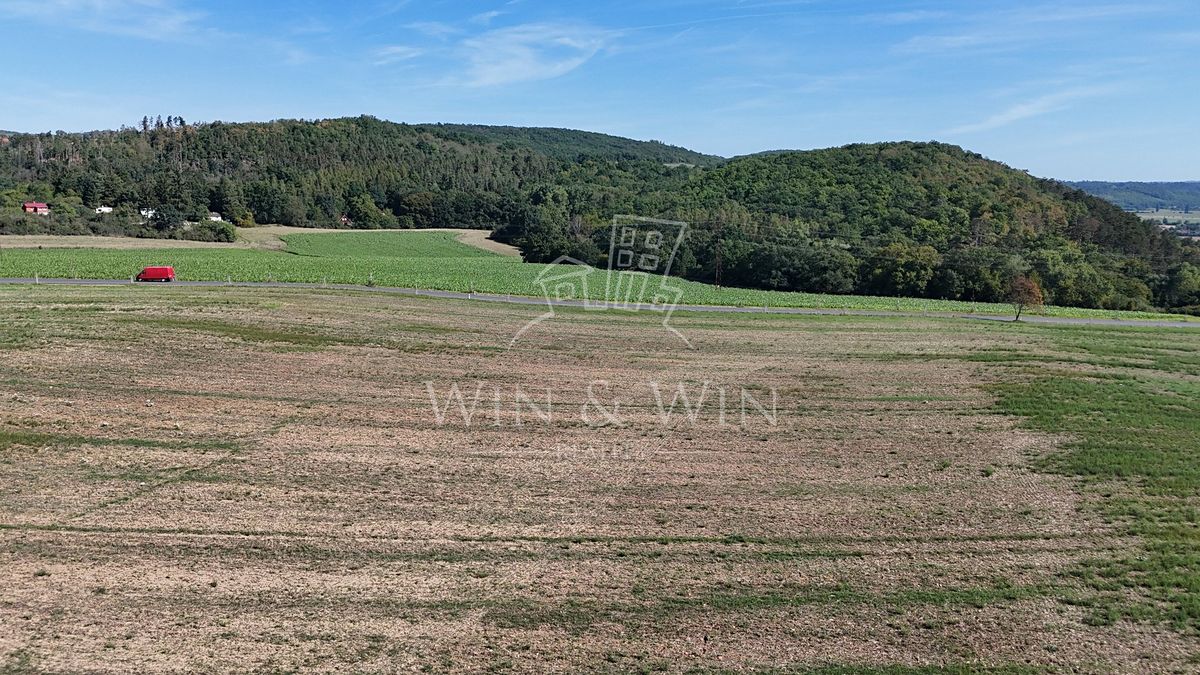 Prodej stavebního pozemku 14217 m² – fotografie 3