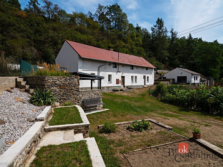 Haus zum Kauf, 140 m² (2 von 36)