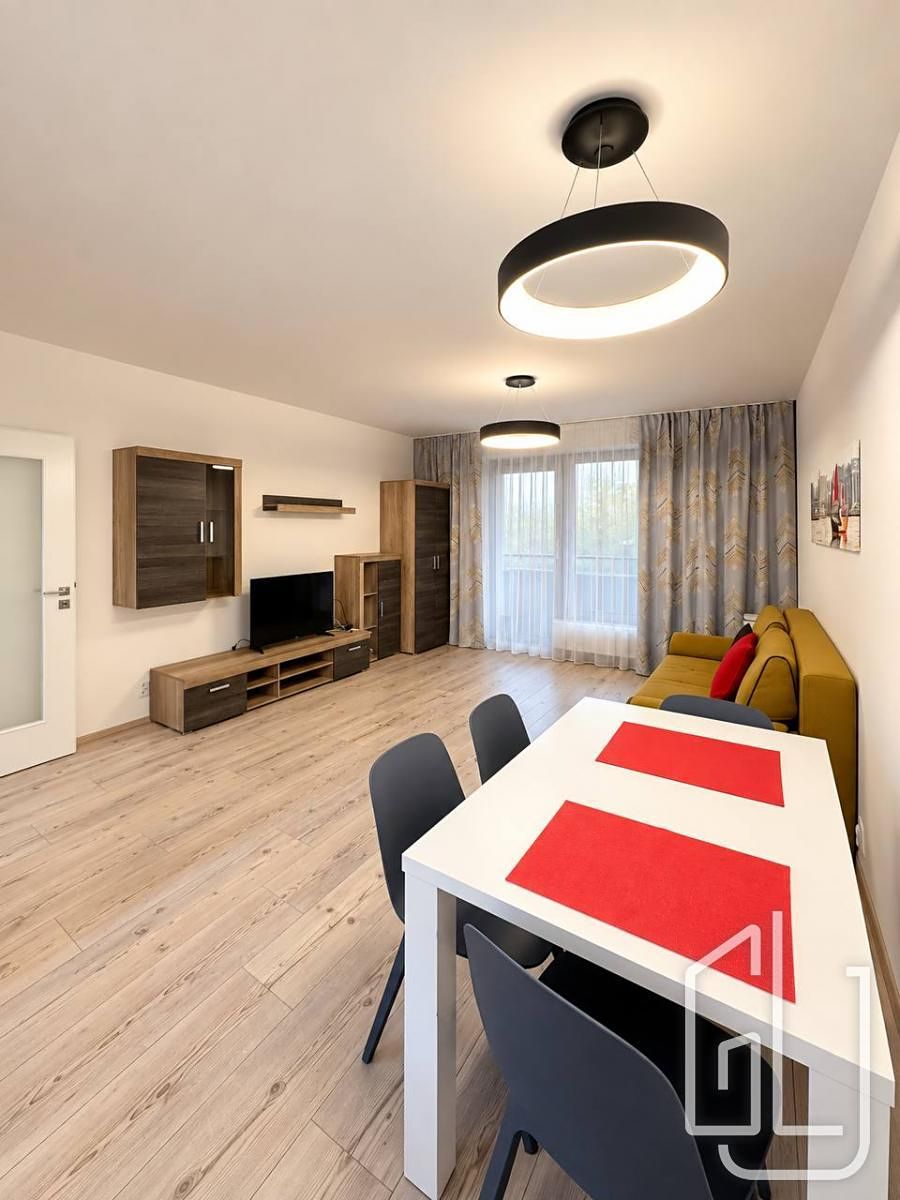 Pronájem bytu 2+kk 67 m² – fotografie 5