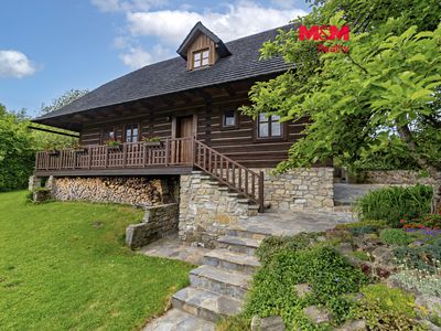 Prodej rodinného domu 145 m², pozemek 2203 m²