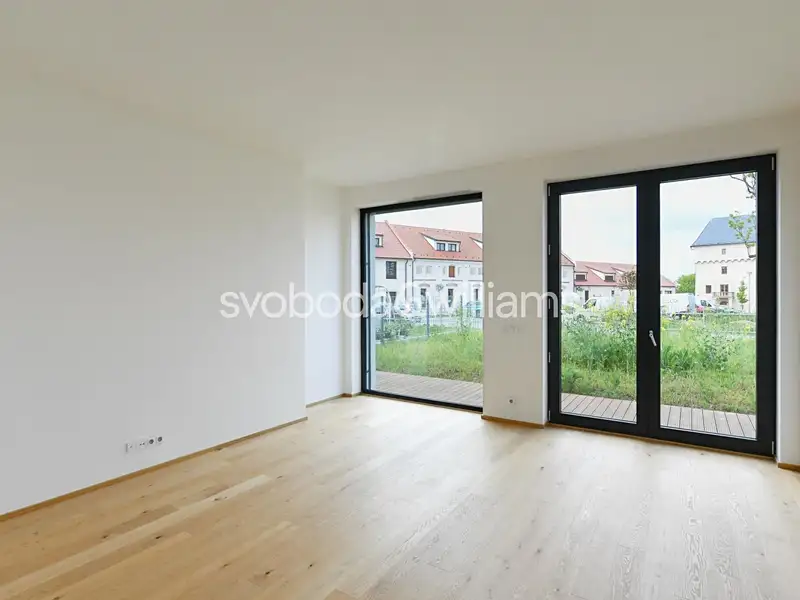 Pronájem rodinného domu 182 m², pozemek 544 m², Praha – náhled fotky 1