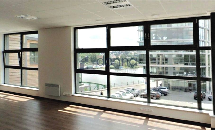 Pronájem kanceláře 52 m² – fotografie 3