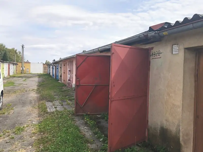 Prodej garáže 18 m², Kladno – náhled fotky 2