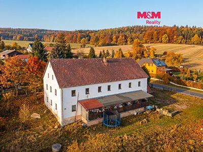 Prodej rodinného domu 480 m², pozemek 1898 m²