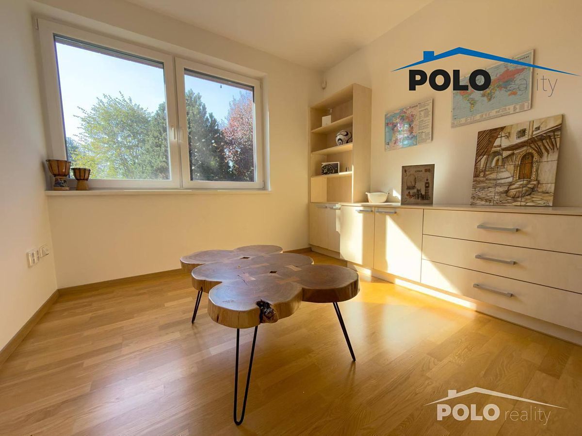Prodej rodinného domu 197 m², pozemek 1169 m² – fotografie 5