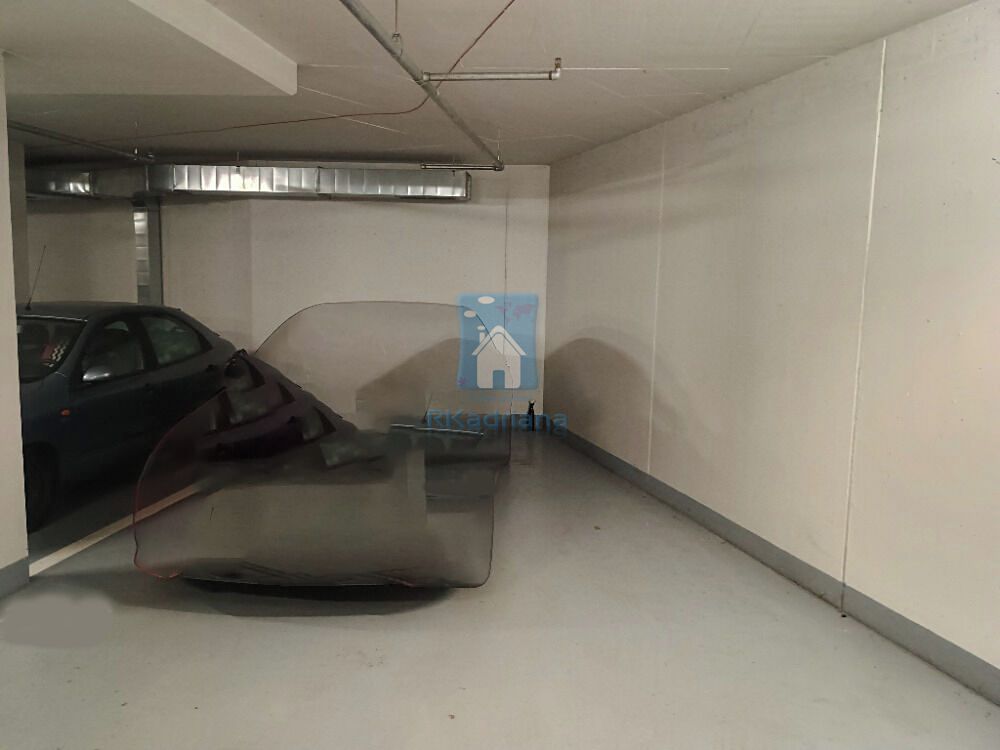 Pronájem garážového stání 12 m² – fotografie 2