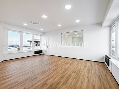 Gewerbefläche zur Miete, 147 m² (2 von 14)