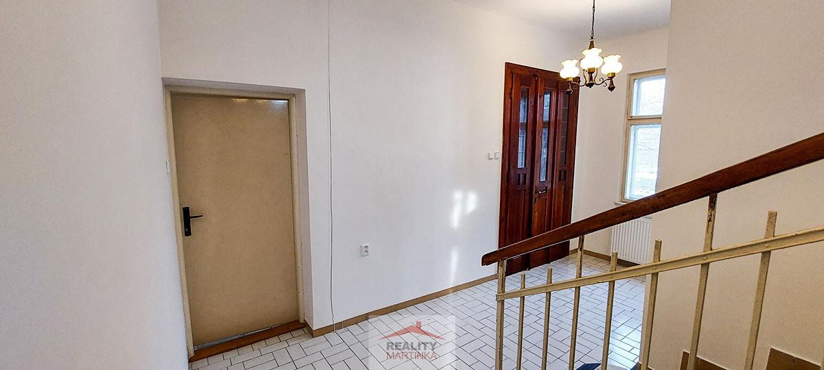 Prodej vily 210 m², pozemek 784 m² – fotografie 4