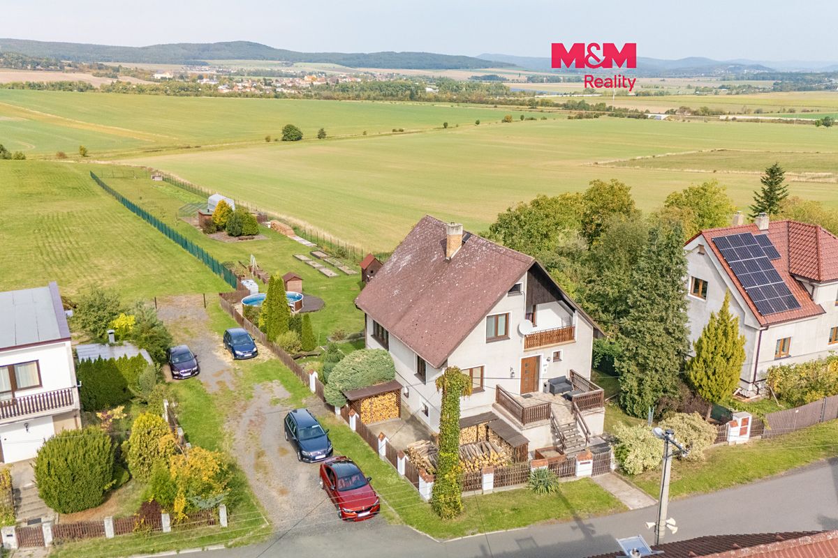 Prodej rodinného domu 165 m², pozemek 5462 m², Újezd – fotka 1 z 3